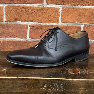 Magnanni Black Leather Cap-Toe Oxford Lace-Up